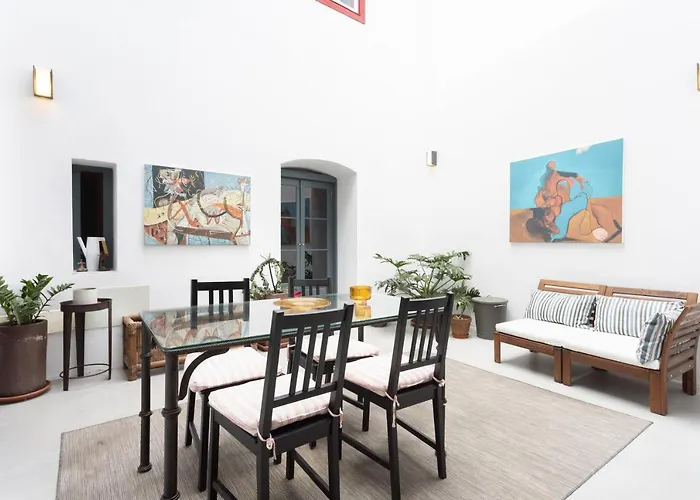 Casa de Férias Home2book Stylish Design House In Center *