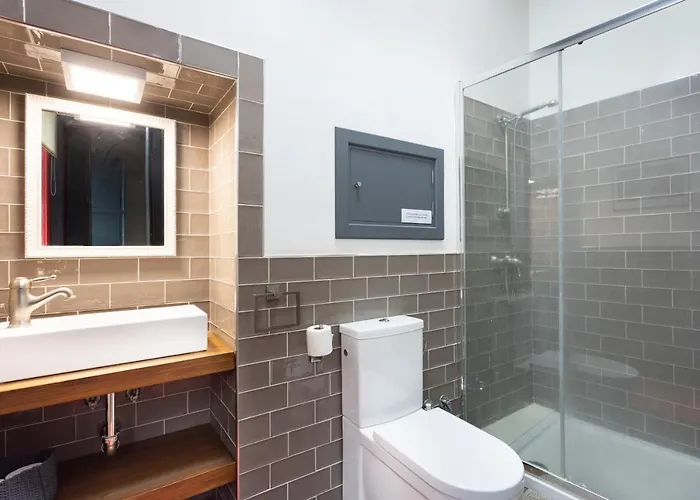 Home2book Stylish Design House In Center